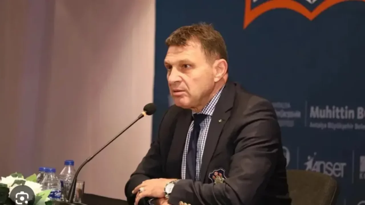 Emekli Tuğamiral Türker Ertürk hakkında tutuklama kararı