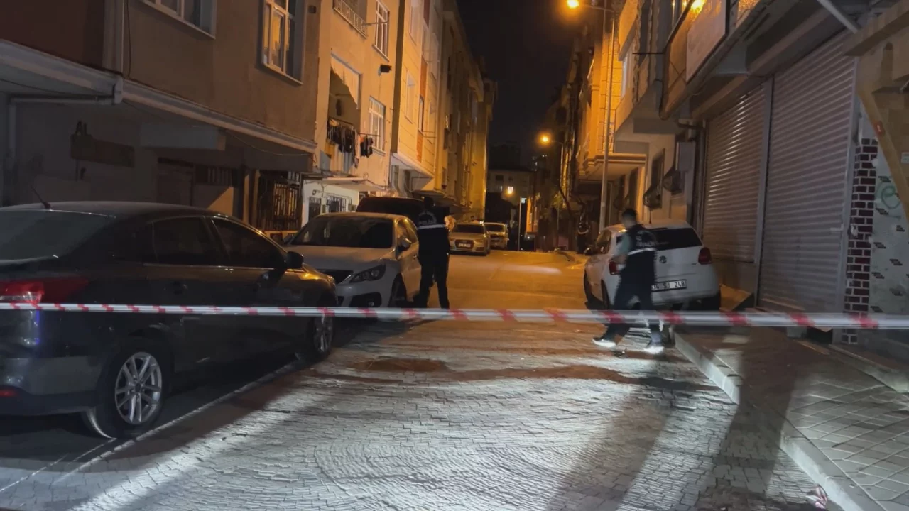 Komşular arasında çıkan kavga meydan savaşına döndü! Bıçakladı, tüfekle ateş açtı...
