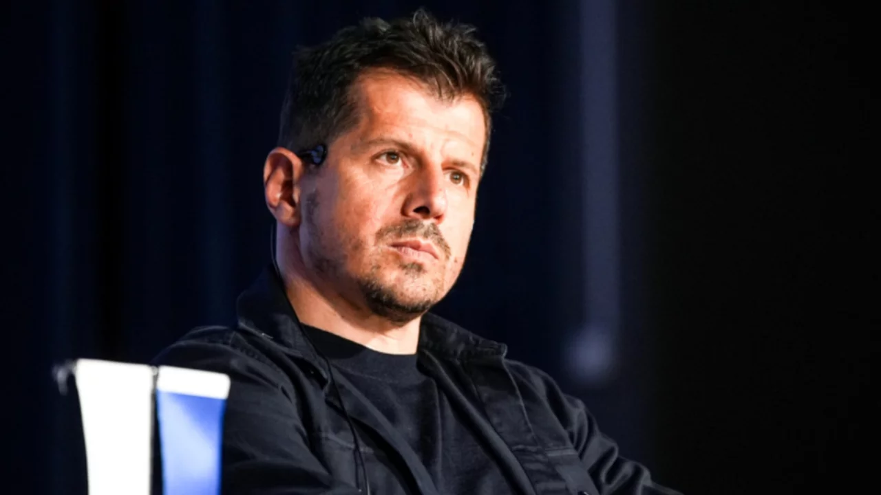 Emre Bel&ouml;zoğlu yıllar &Ouml;nce Umre'de ettiği duayı anlattı: "Allah iki tane verdi"