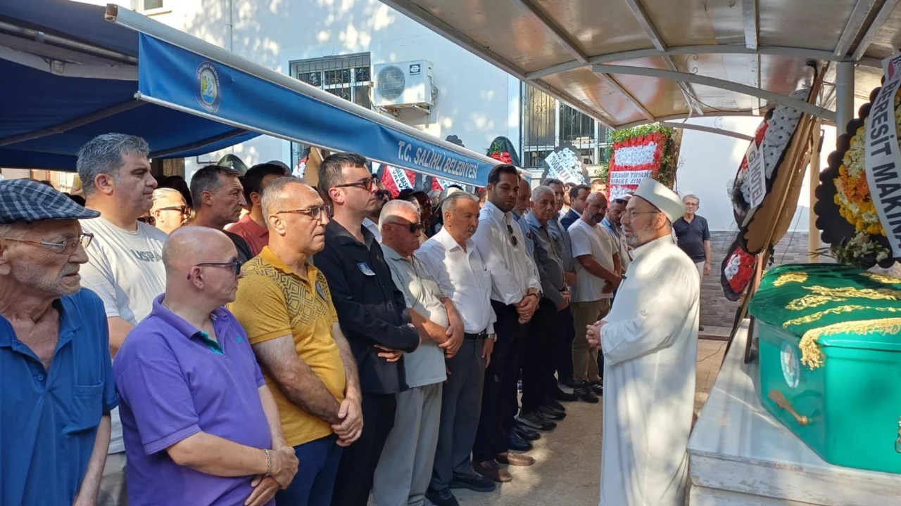 Salihli'de patlama sonrası hayatını kaybeden tesis sahibi toprağa verildi