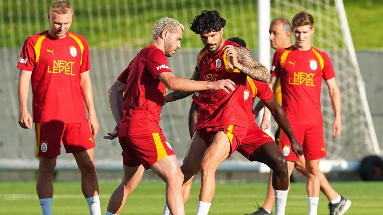 Galatasaray'da Erzurumspor FK ma&ccedil;ı hazırlıkları s&uuml;r&uuml;yor