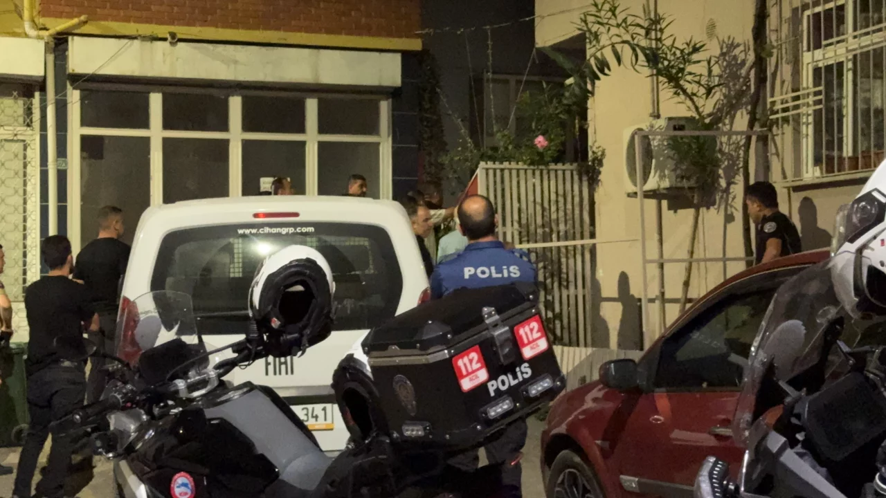Bursa'da akrabasının evini pompalı t&uuml;fekle bastı! Mahalle ayağa kalktı...