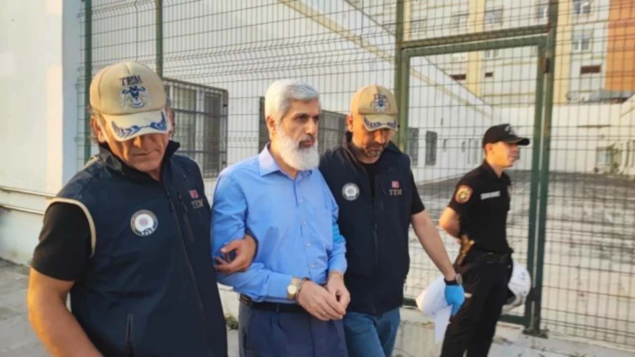 Furkan Vakfı Başkanı Alparslan Kuytul ve eşi g&ouml;zaltına alındı!