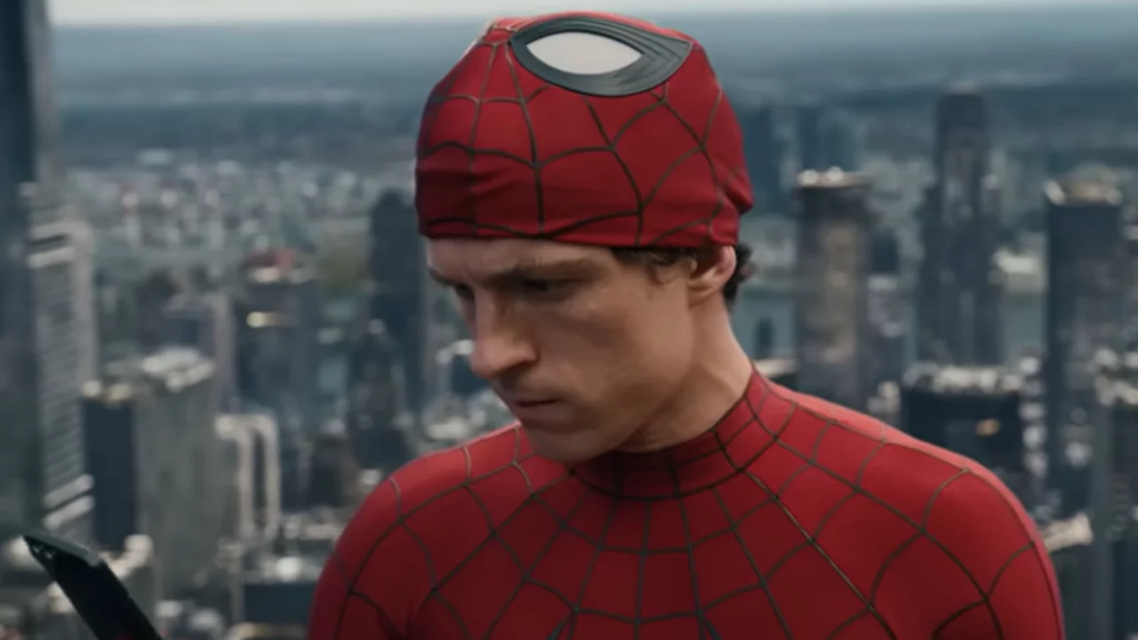 Ünlü oyuncunun Spider-Man kazancı dudak uçuklattı!