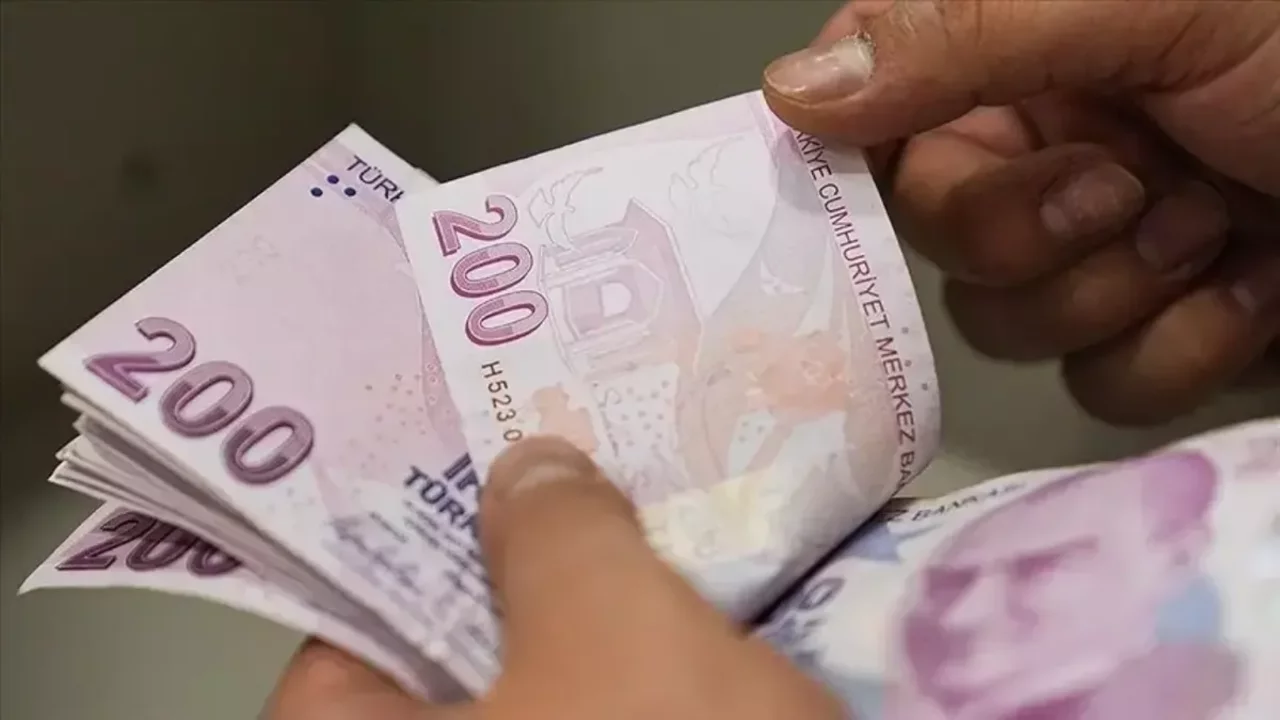 Kıdem tazminatı: Kendi isteğiyle ayrılanlar hangi şartlarla tazminat alabilir?