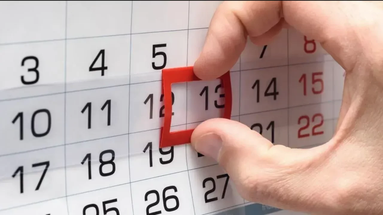 2027'de 5 gün izinle 35 gün tatil fırsatı: Yıllık izin takvimini şimdiden planlayan kazanacak