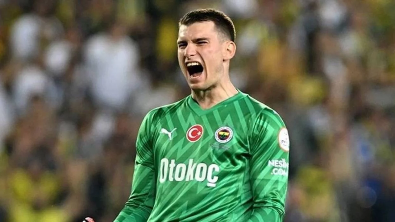 Fenerbah&ccedil;e g&ouml;zden &ccedil;ıkarmıştı: Livakovic Barcelona yolcusu
