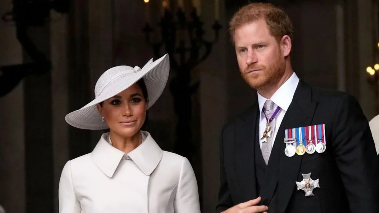 Harry ve Meghan'dan İngiltere kararı! Kral Charles'ın bile sonradan haberi olduğu iddia edildi