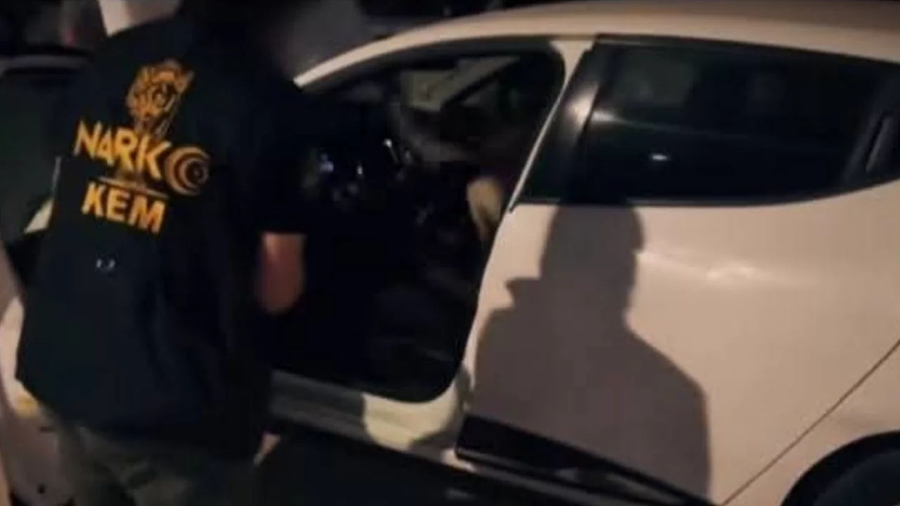 Polisten zehir tacirlerine operasyon! 3 şüpheli tutuklandı...