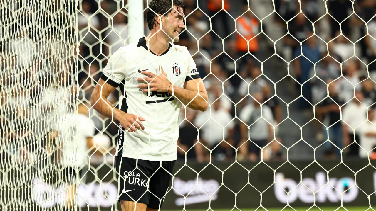 Dusan Vlahovic, Beşiktaş formasıyla ilk kez sahada
