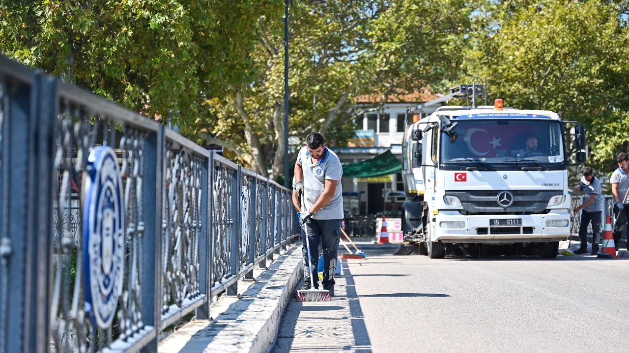 Bursa'nın g&ouml;zde turizm mahallesinde ekipler sahaya indi!