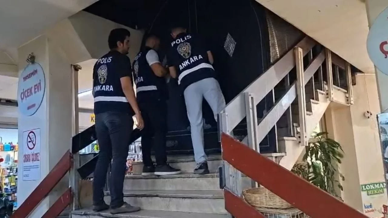 Ankara'da m&uuml;stehcenlik operasyonu: Sixtiees Pub kapatıldı