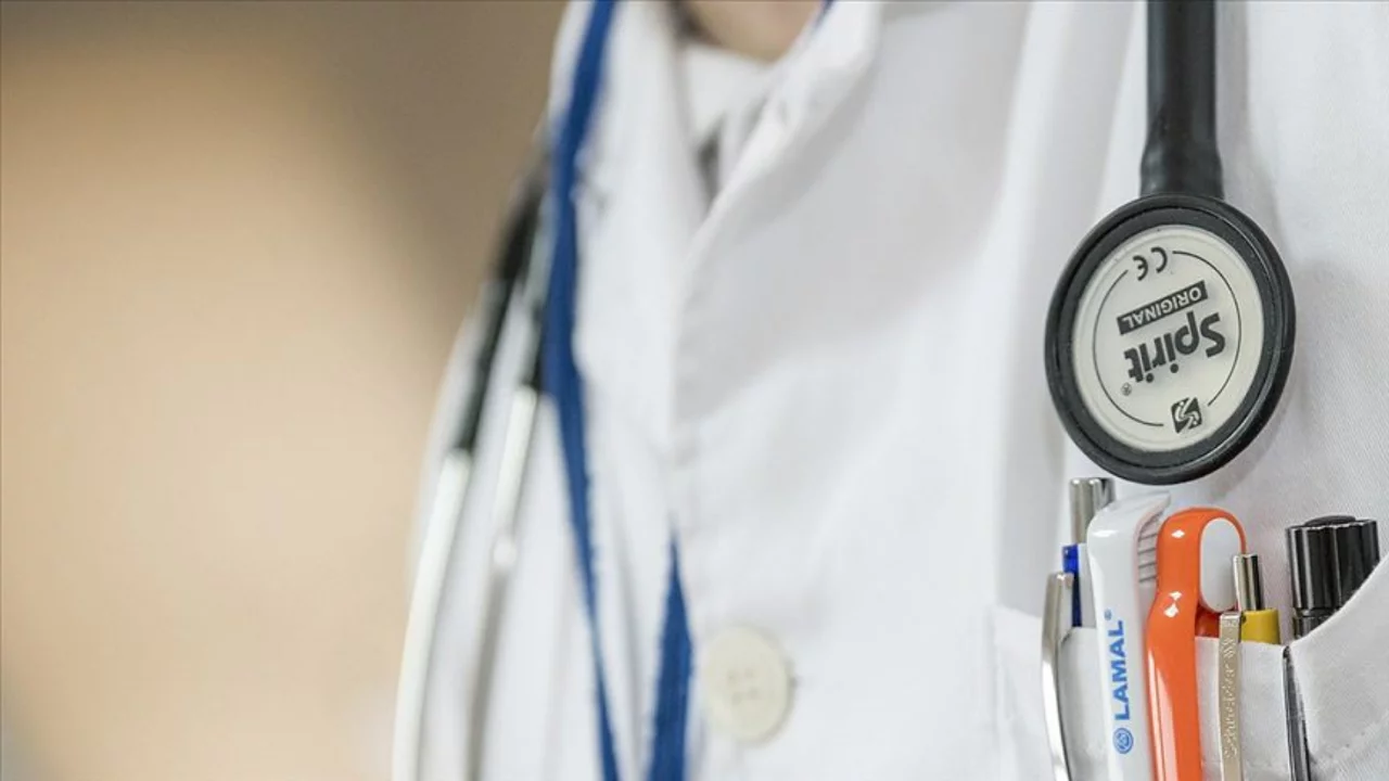 Doktor ile tesisat&ccedil;ı &uuml;creti kıyaslaması sosyal medyayı karıştırdı!
