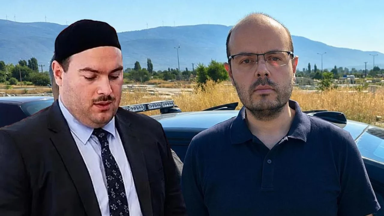 Eski bakan adına tahsisli! İşte kardeş Kuriş'in yakalandığı araçtan çıkan para