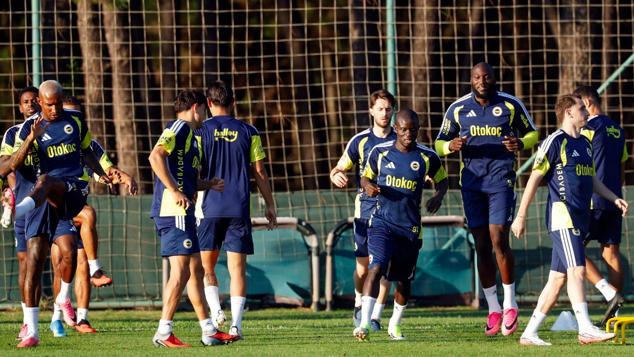 Fenerbah&ccedil;e'de Konyaspor ma&ccedil;ı &ouml;ncesi hazırlıklar tamamlandı