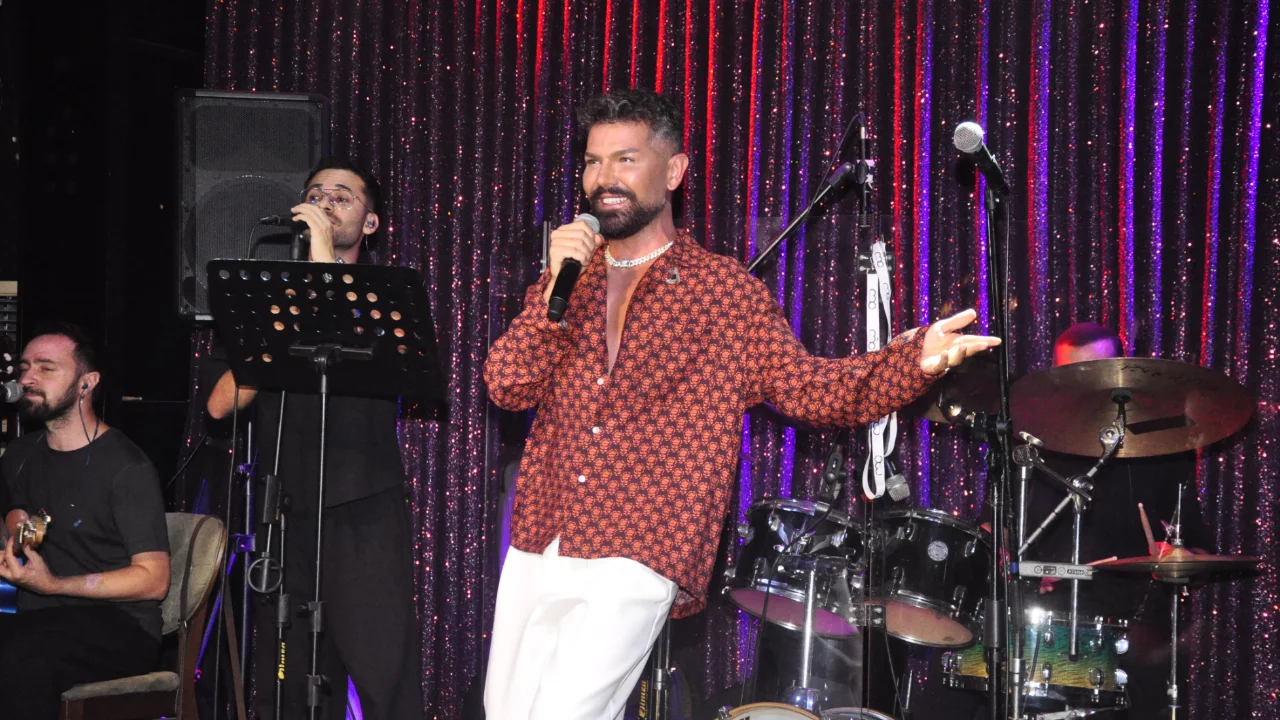 Mehmet &Ccedil;evik, Meze &Ouml;zl&uuml;ce'de gece boyunca hız kesmedi