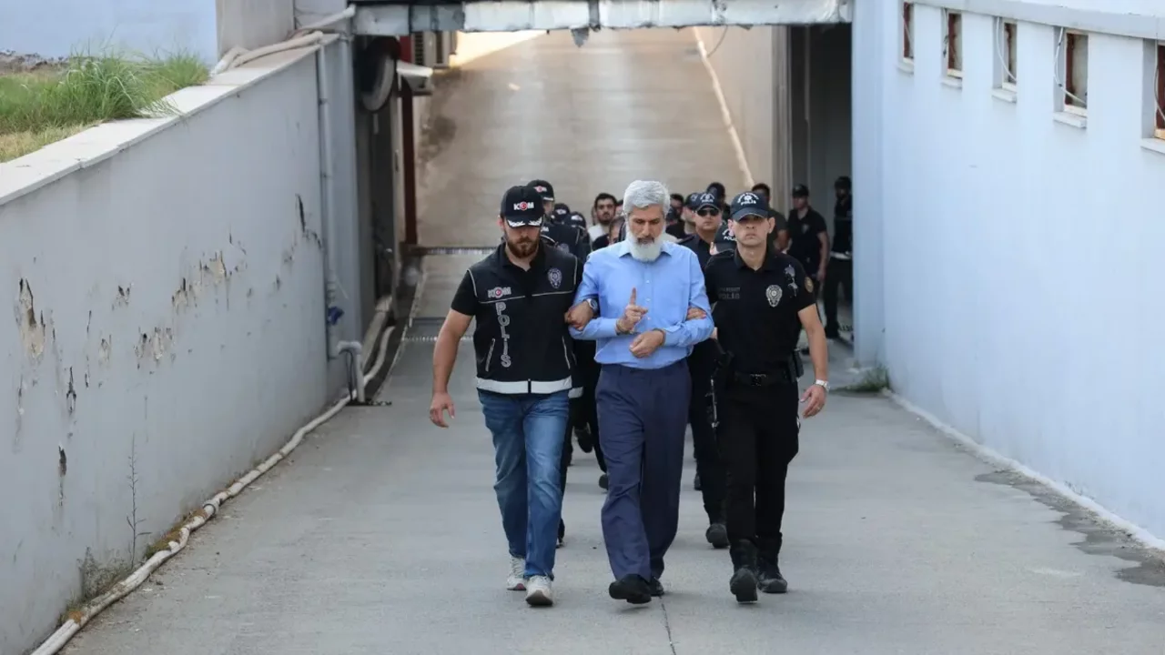 Kuytul soruşturmasında flaş gelişme! Tutuklandılar
