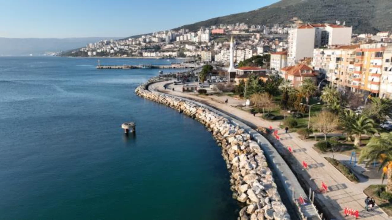Gemlik'te yollar değişiyor! Bursa'da 18 bin 500 metrekare parke taşı alınacak