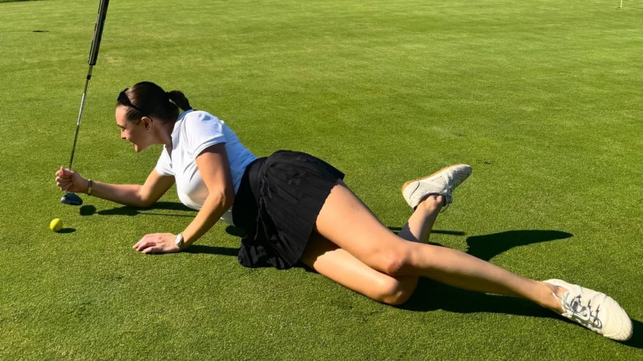 Melis Sezen'in golf keyfi! Yoğun tempoya kısa bir mola verdi