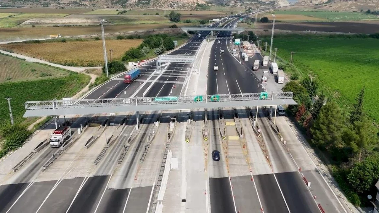 Otoyollarda yeni dönem başladı! Eski gişeler tek tek kaldırılıyor