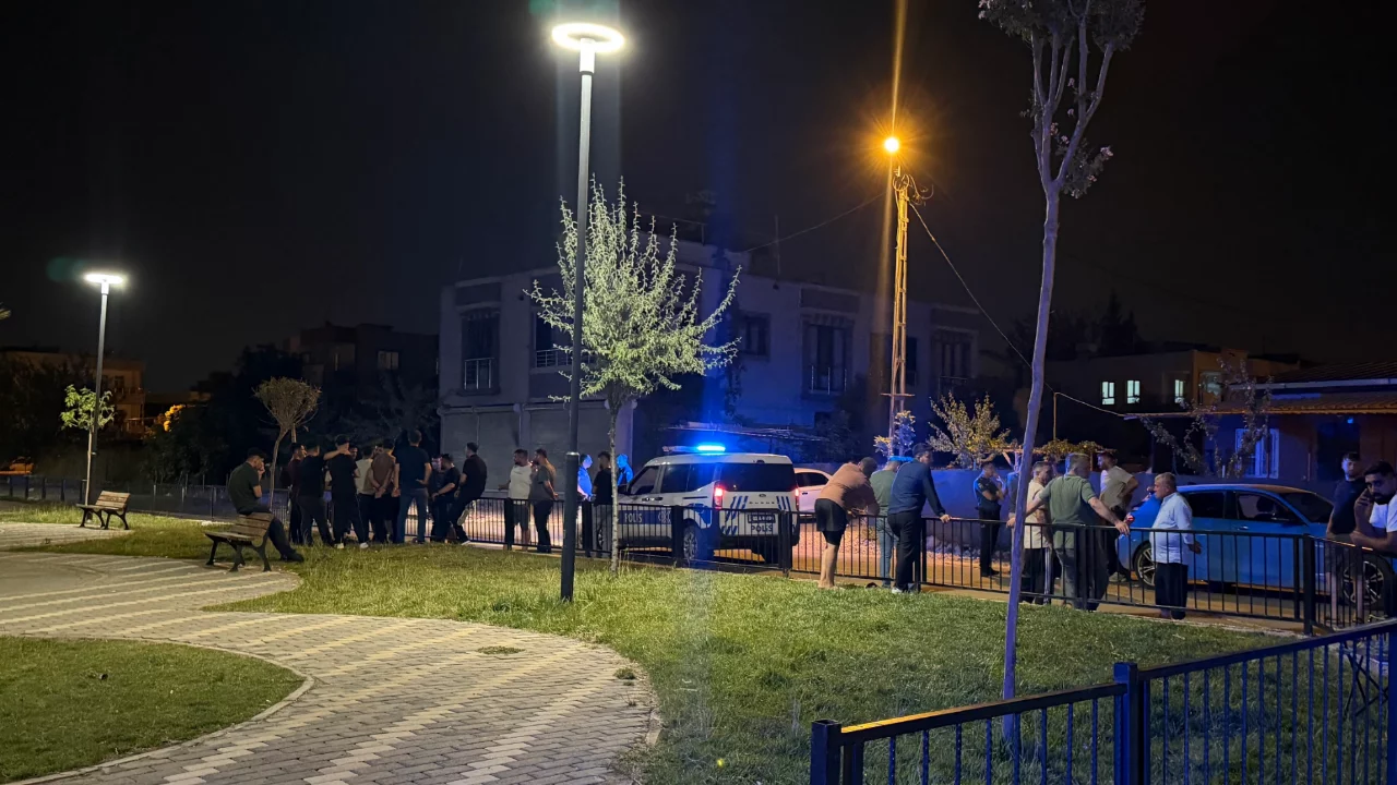Parkta iki grup arasında kavga