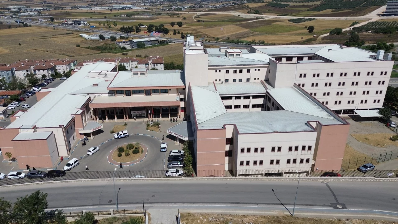 Bursa'da &ccedil;ocuk ve ergenler i&ccedil;in sigara bırakma polikliniği hizmete girdi