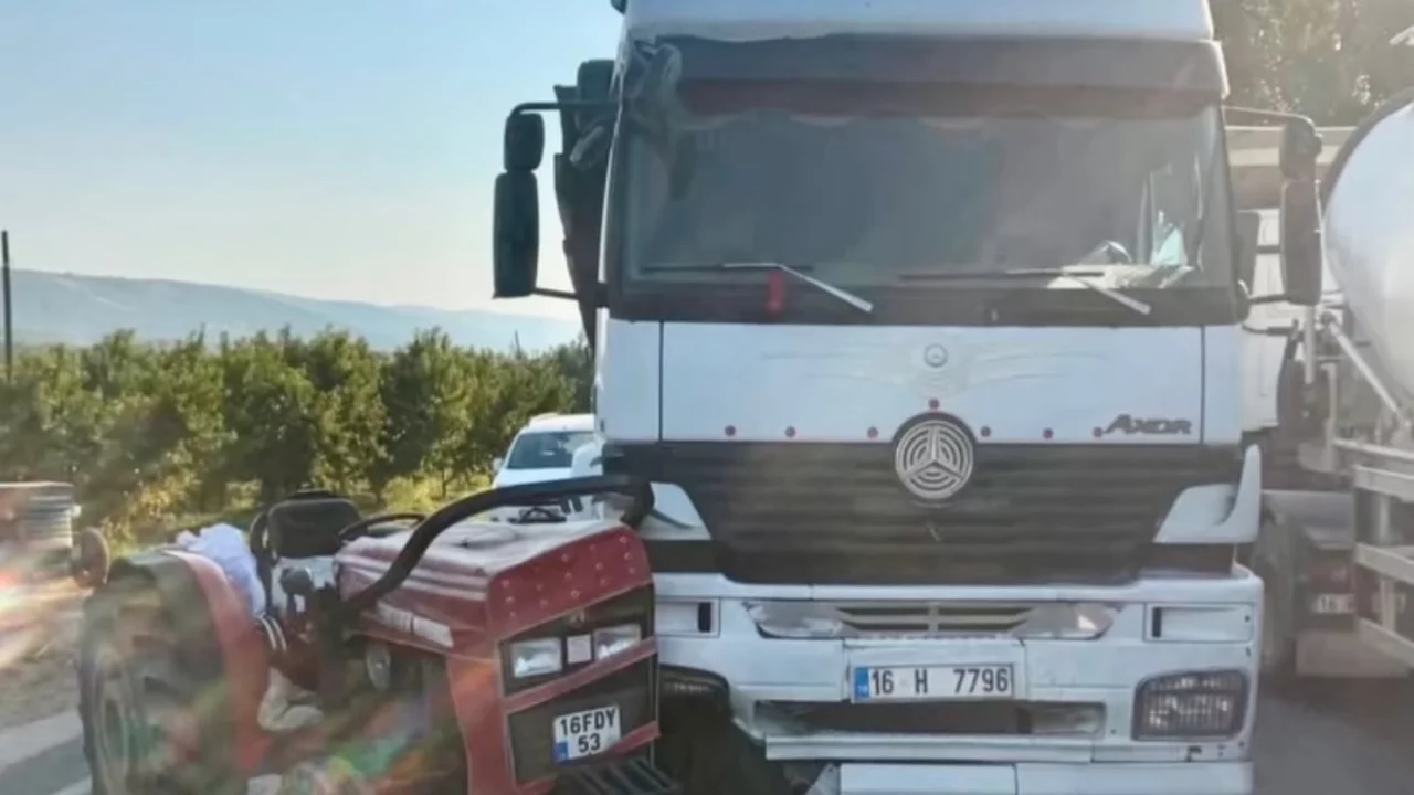 Bursa'da korkutan kaza! Kamyon sürücüsünün dikkati facia önledi..