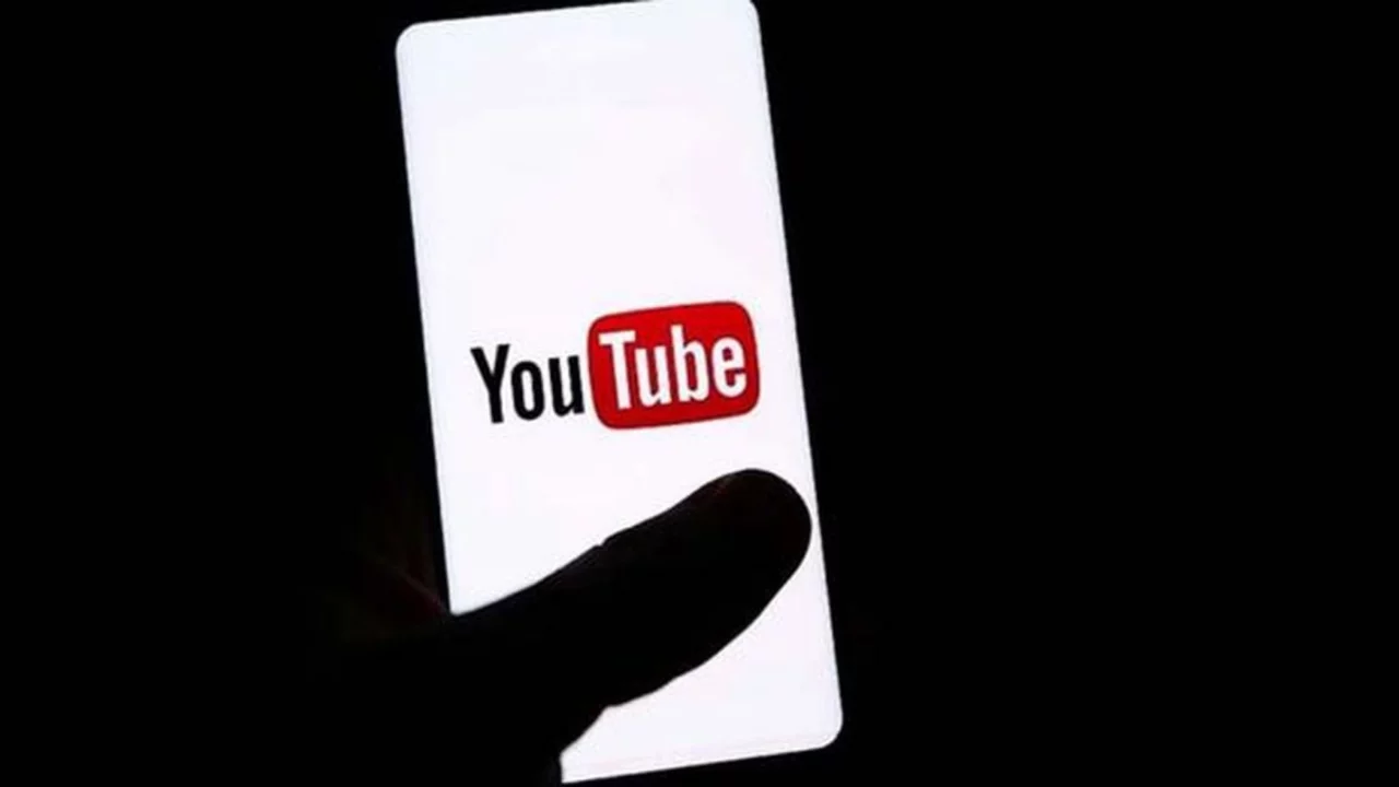 Youtube &ccedil;&ouml;kt&uuml; m&uuml;, Youtube problem mi var, 25 Ağustos Youtube'ye ne oldu?