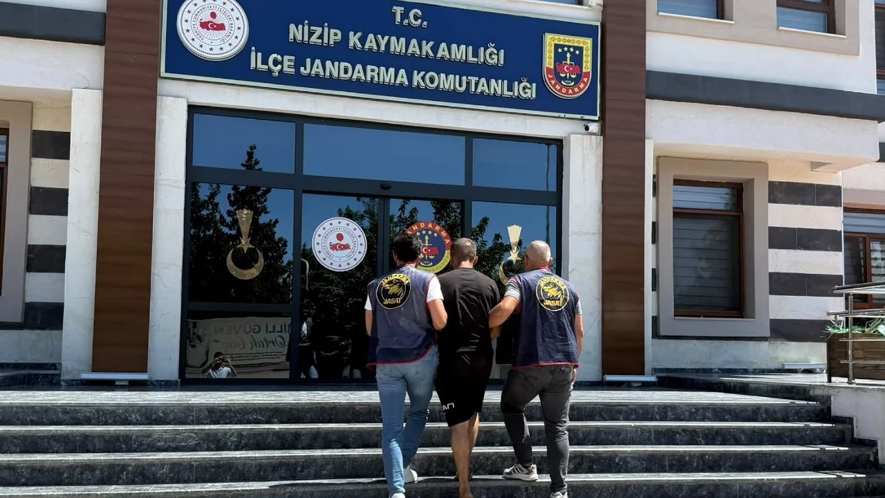 Kesinleşmiş 20 yıl cezayla aranan şahıs yakalandı