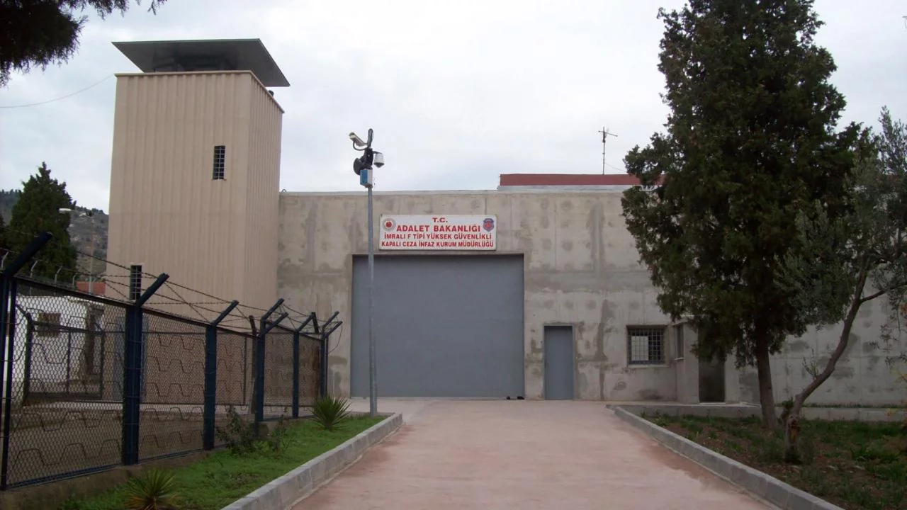 İmralı iddialarına güvenlik kaynaklarından açıklama: Görüşme ve tutanak iddiaları gerçeği yansıtmıyor