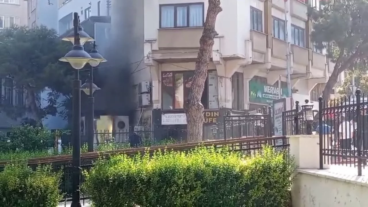 Bursa'da korku dolu anlar! Trafo patladı, yangın &ccedil;ıktı...