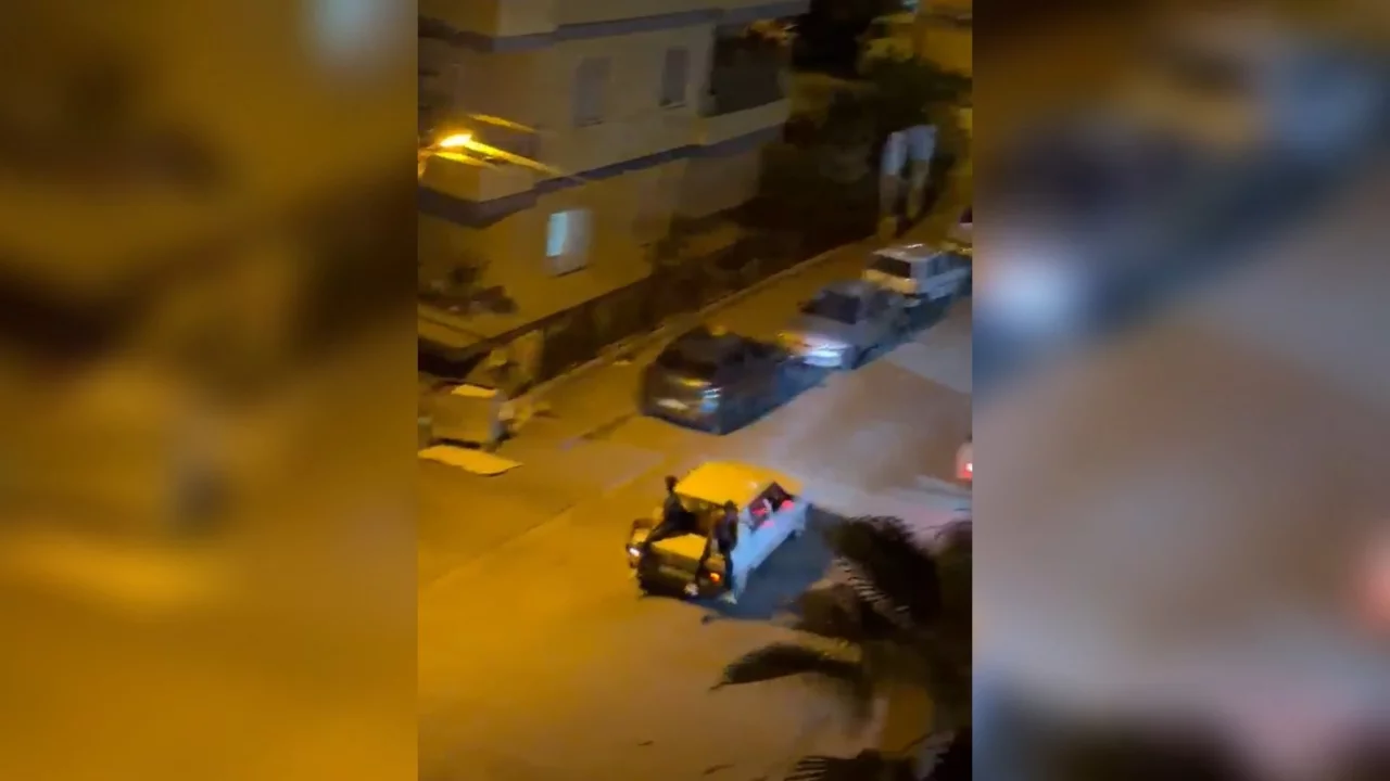 Şanlıurfa'da tehlikeli yolculuk kamerada: Bagajdan yola savruldu