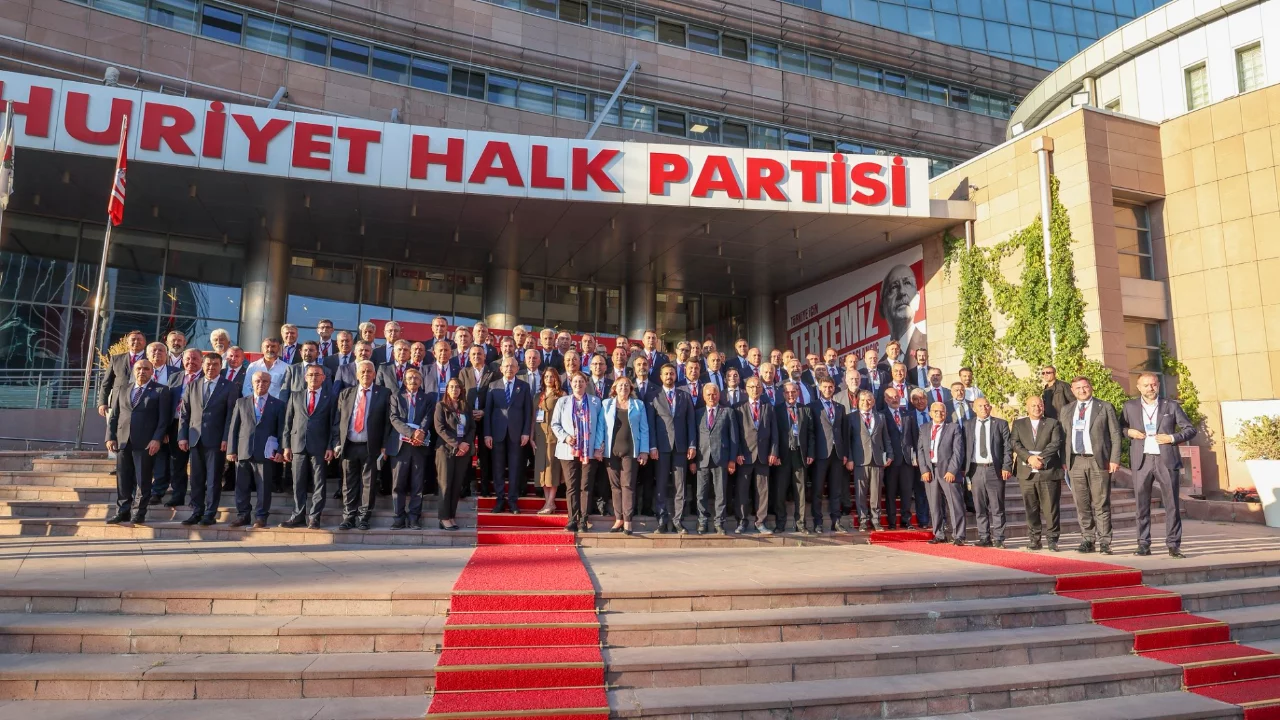 CHP il başkanlarından ortak mesaj: "Partimiz sahipsiz değildir"