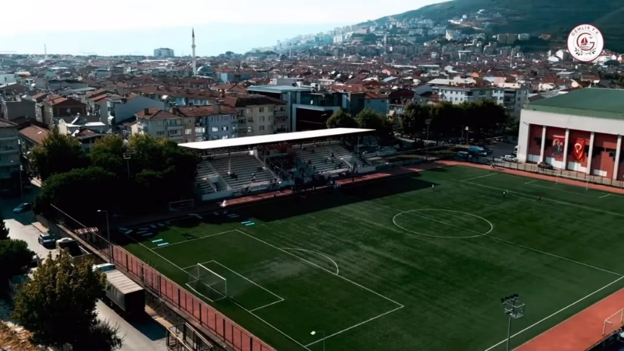 Bursa'da 40 yıl sonra ilk kez m&uuml;cadele edecekler! Sezon &ouml;ncesi kritik belirsizlik