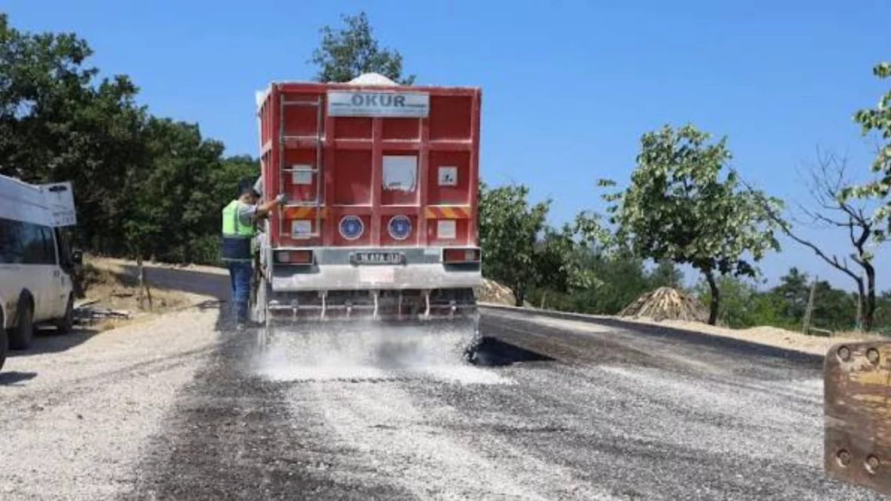 Osmangazi'nin kırsal mahallelerinde yol ve duvar çalışması: Belediye ihaleye çıkıyor