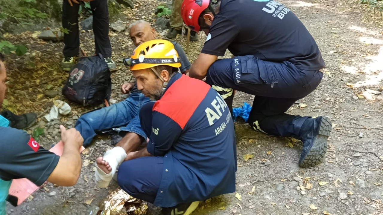 Bursa'da dağda mahsur kalan 2 kişiden haber var!