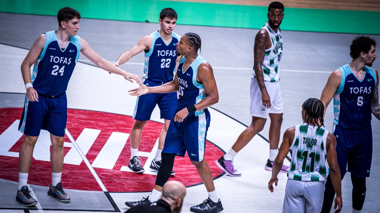 Bursa basketbolunda iki temsilci karşı karşıya geldi: Kazanan TOFAŞ oldu...