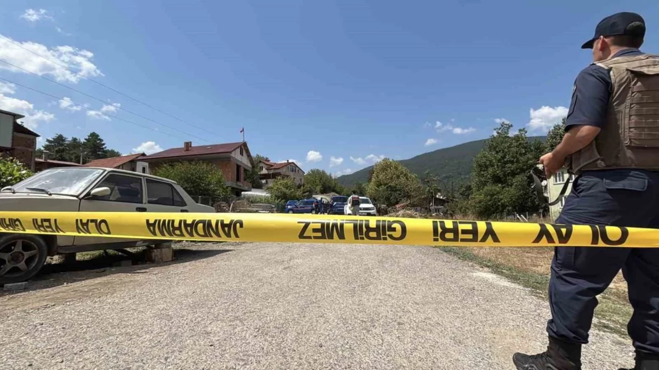 14 g&uuml;nd&uuml;r aranıyor: Arazi kavgası kanlı bitti