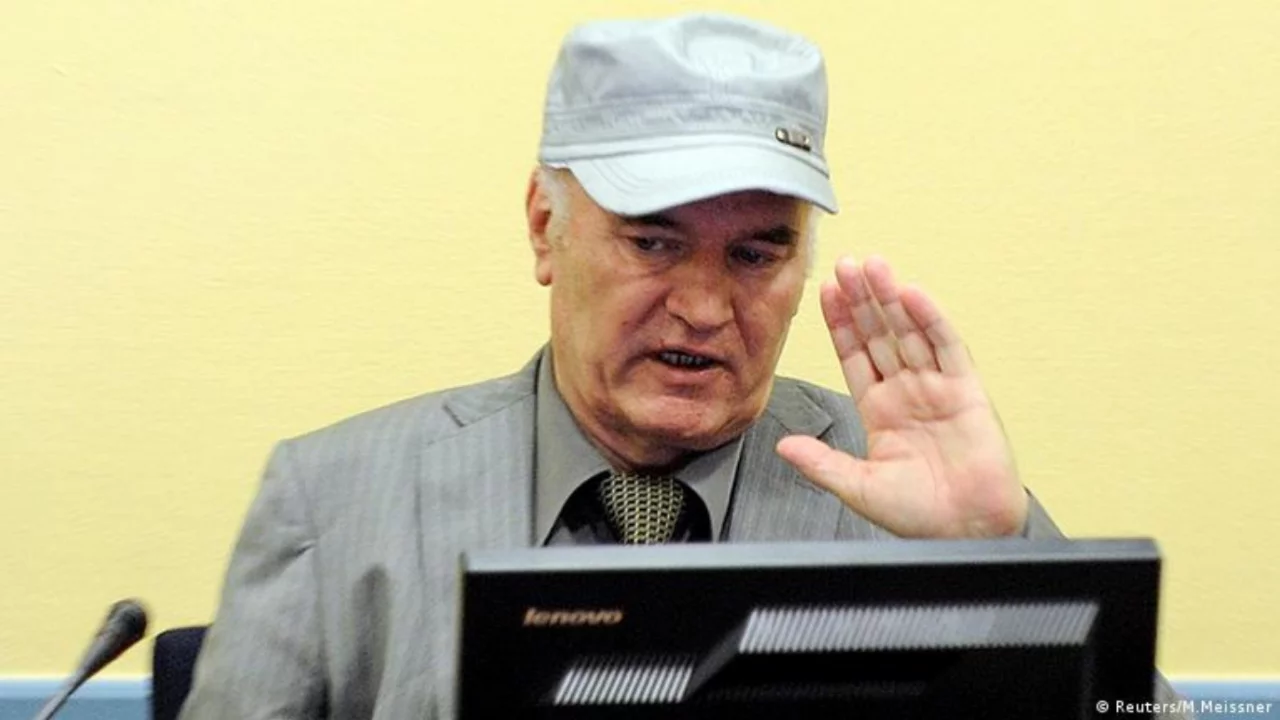 "Bosna Kasabı" Ratko Mladi&ccedil; &ouml;ld&uuml;: Soykırım Su&ccedil;lusu Eski Sırp Komutan Kimdir?
