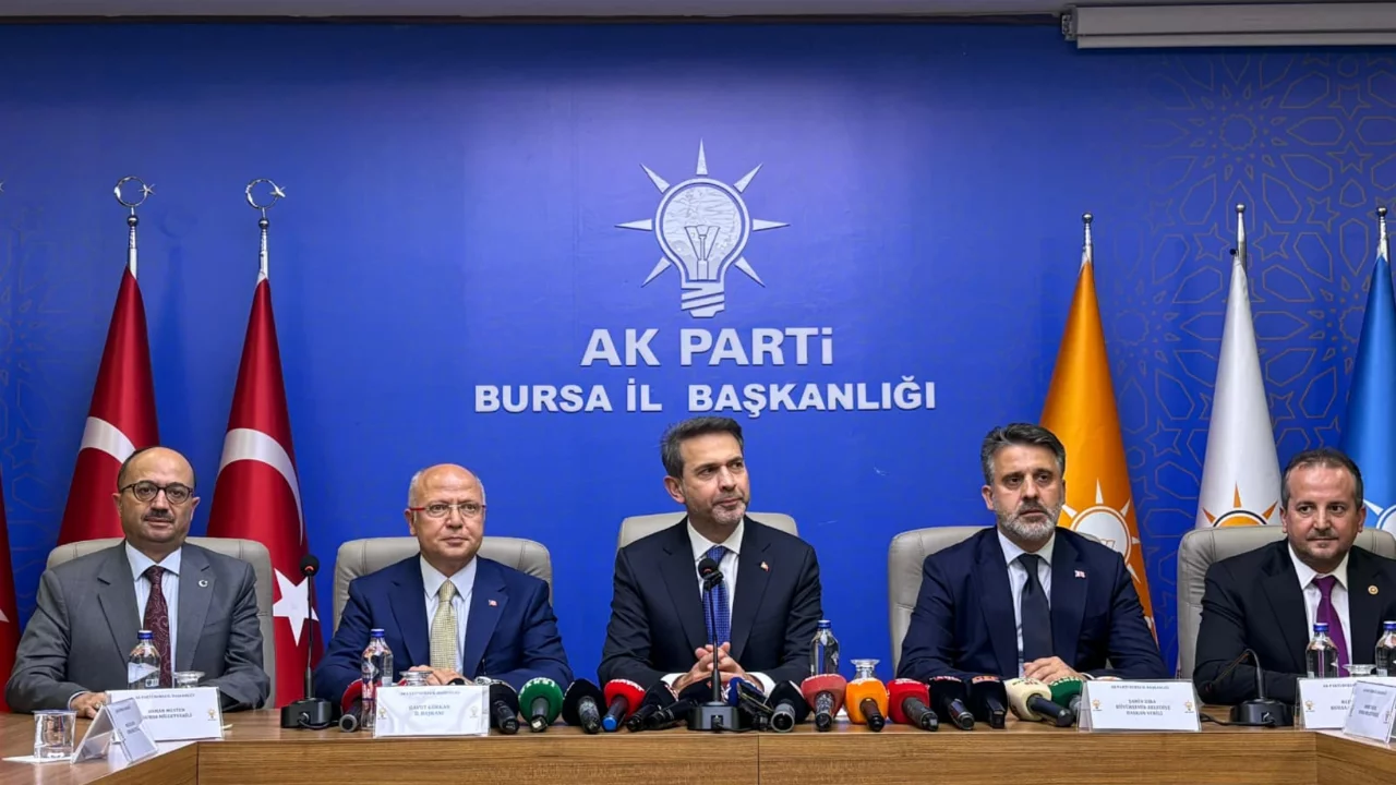 Bakan Bayraktar Bursa'da konuştu: "Enerjide dışa bağımlılığı bitirmek i&ccedil;in &ccedil;alışıyoruz"