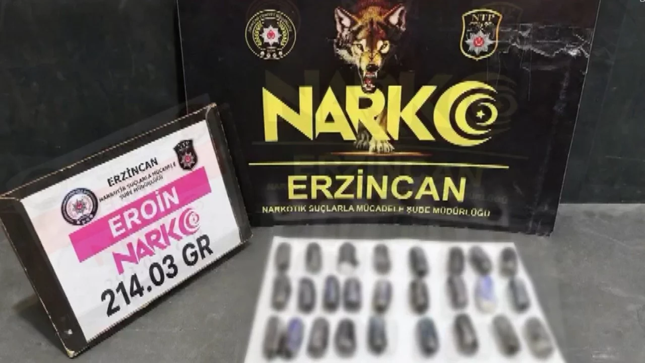 Erzincan'da mide ve bağırsaklarından uyuşturucu çıktı: 4 tutuklama
