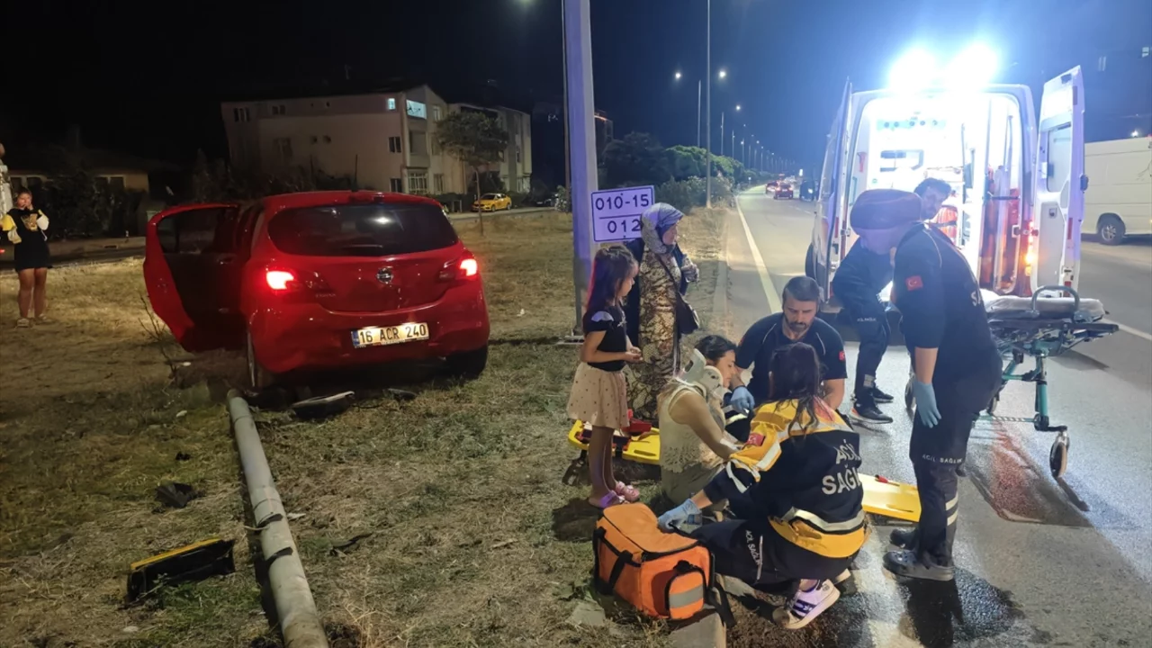 Samsun'da feci kaza: İki otomobil çarpıştı, 10 kişi yaralandı