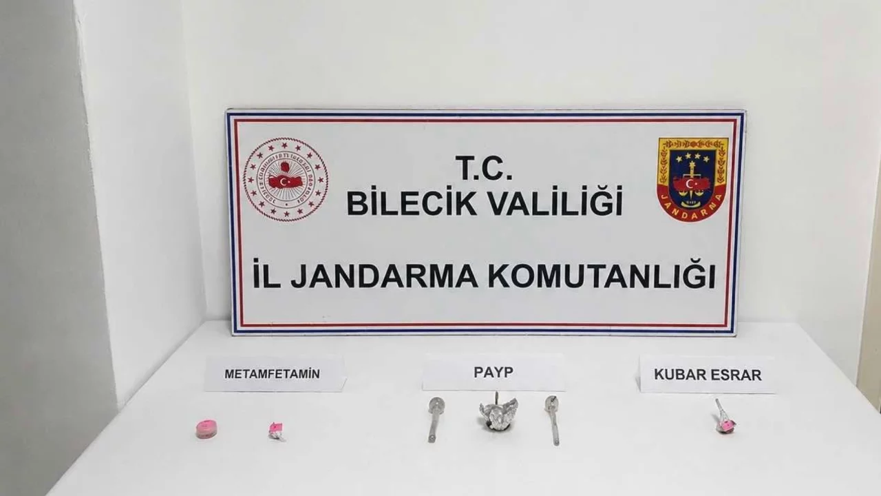 Eskişehir'den aldığı uyuşturucuyla Bilecik'e gelirken yakalandı