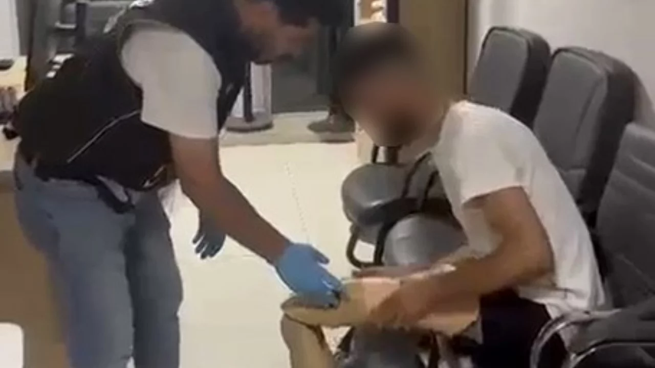 Bursa'da Suriyeli şahsın protez bacağından y&uuml;kl&uuml; miktarda uyuşturucu &ccedil;ıktı!