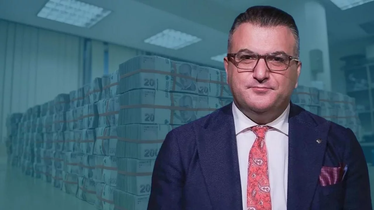Cem K&uuml;&ccedil;&uuml;k'&uuml; yakacak isim teslim oldu: "Bildiklerimi anlatacağım"