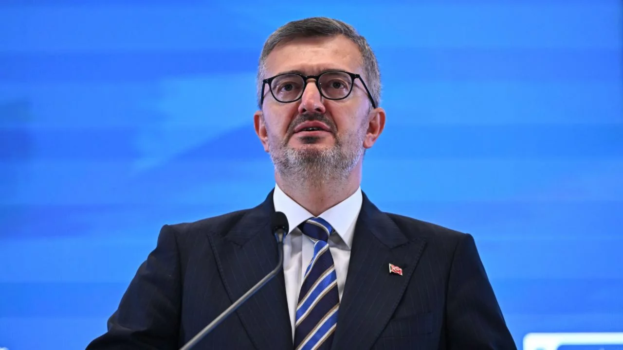 İletişim Başkanı Duran: Yapımlarımız 1 milyarı aşan k&uuml;resel izleyici kitlesine ulaşıyor
