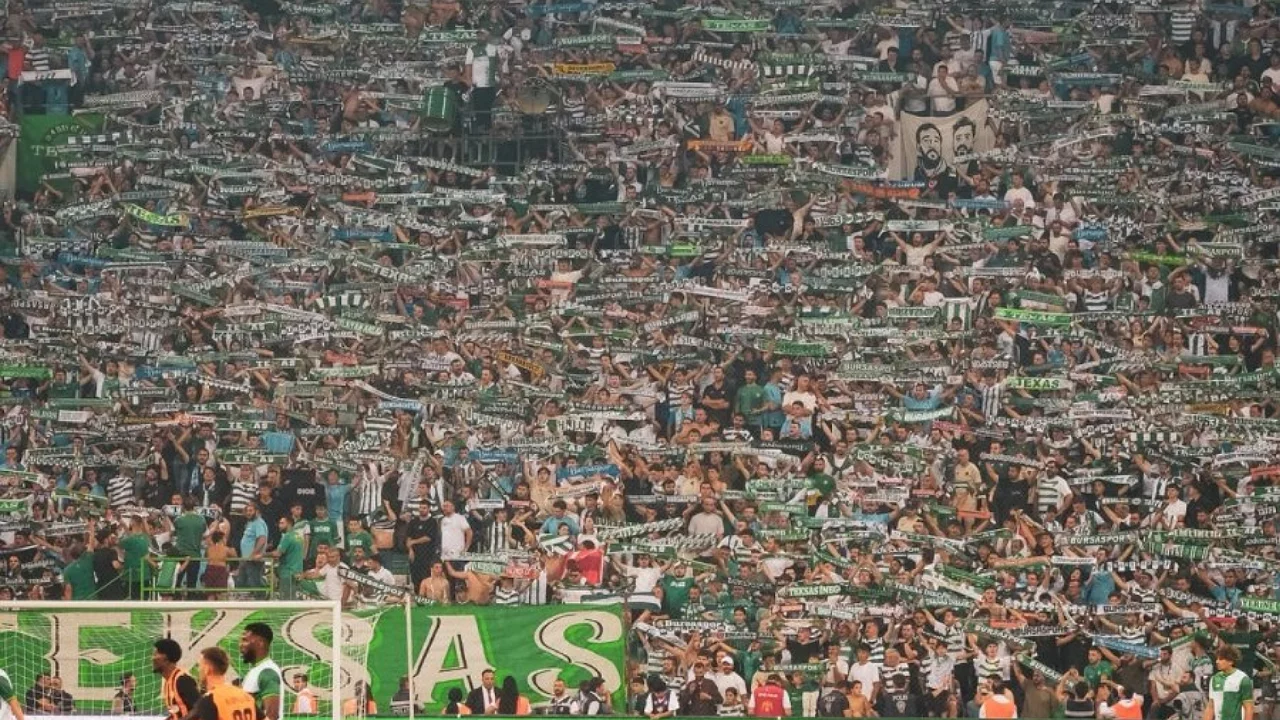 Bursaspor zorlu fikst&uuml;r ile karşı karşıya! 10 g&uuml;nde 3 ma&ccedil;...
