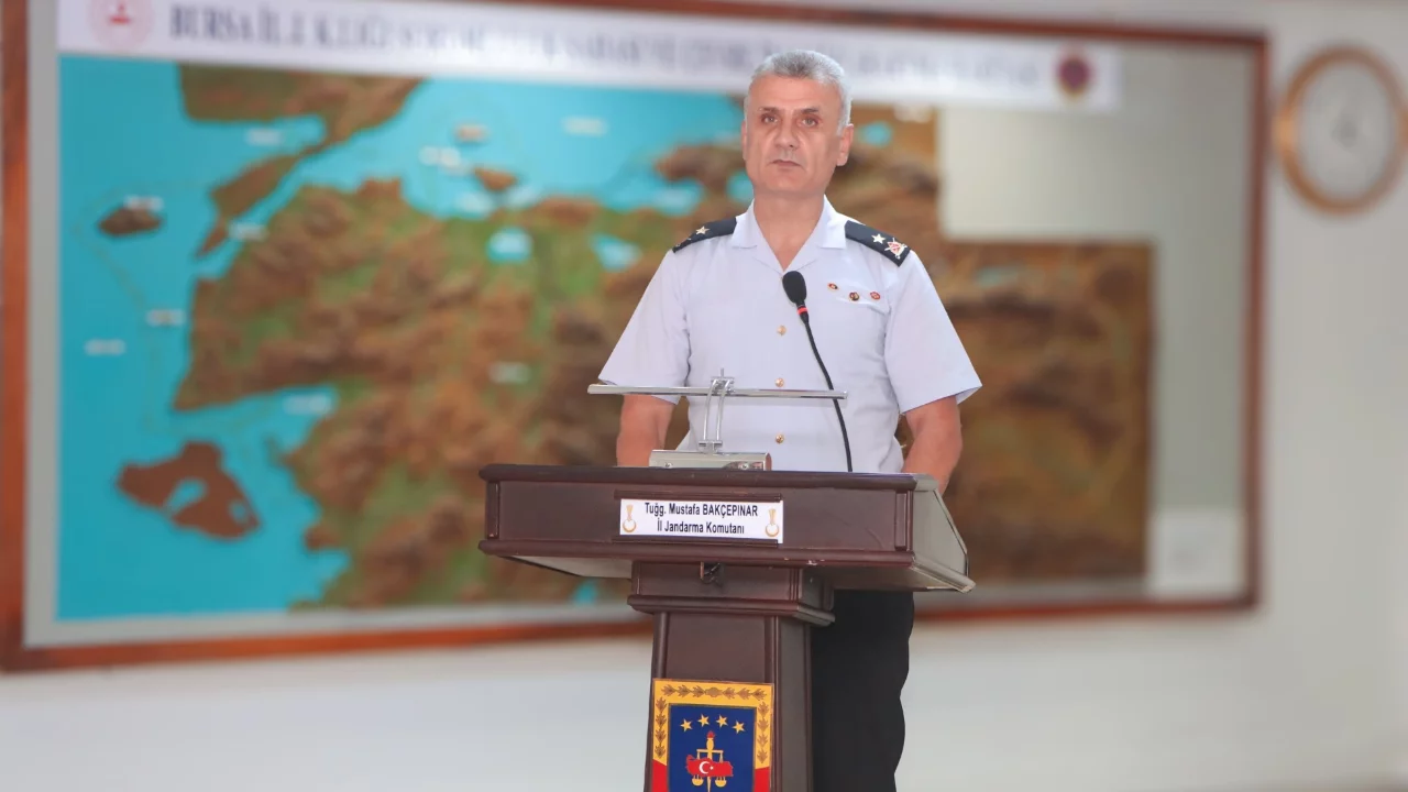 Bursa Jandarması'nda terfi heyecanı: Yeni r&uuml;tbeler takdim edildi