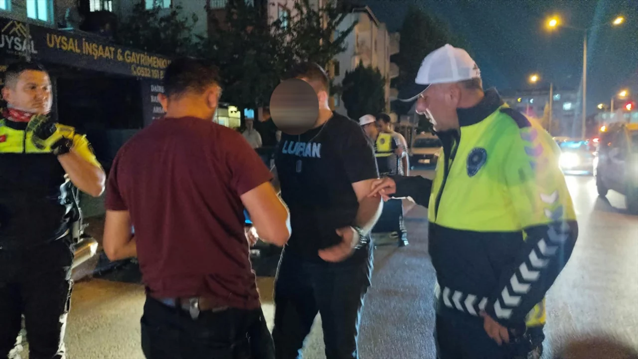 Bursa'da trafik uygulamasında dikkat &ccedil;eken ka&ccedil;ış! S&uuml;r&uuml;c&uuml;ye 240 bin lira ceza