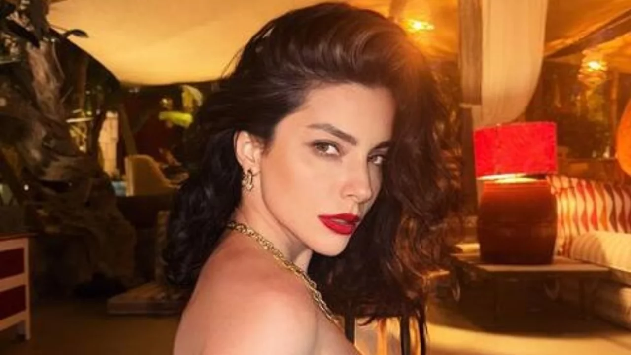 Merve Boluğur'dan yapay zek&acirc; esprisi: "Ben zaten dominant bir kadınım"